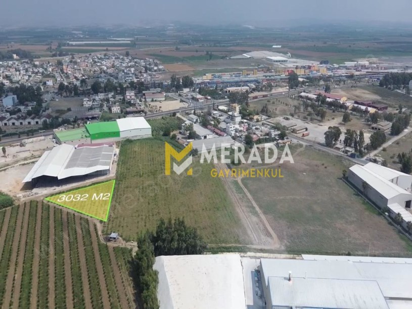  MERSİN ADANA YOLUNDA HAVAALANI CİVARI SANAYİ İMARLI