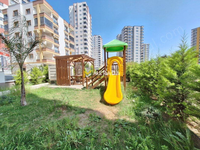 TECEDE HAVUZLU SİTE İÇİNDE UYGUN FİYAT MİNİMAL 2+1