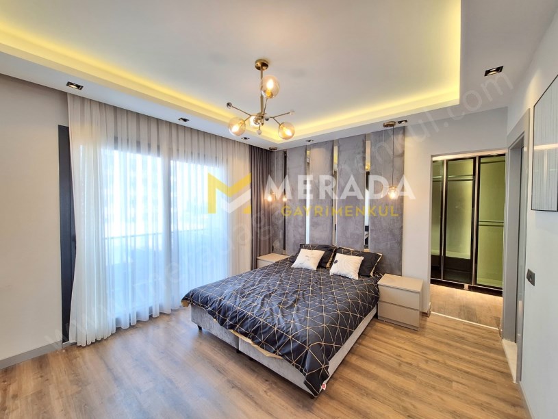 TECEDE SİTE İÇİNDE EBEVEYN BANYOLU AÇIK MUTFAK 3+1