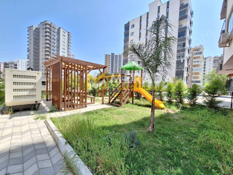 TECEDE SİTE İÇİNDE EBEVEYN BANYOLU AÇIK MUTFAK 3+1