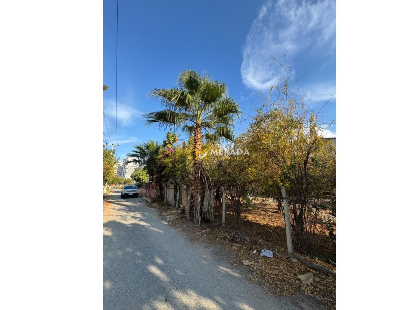 CENGİZ TOPAL CD ÜZERİ VİLLALIK ARSA 409 M2