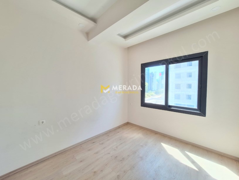 TECEDE GMKYA YAKIN SİTE İÇERİSİNDE ÖZEL TERASLI 1+1