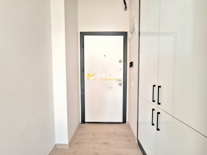 TECEDE GMKYA YAKIN SİTE İÇERİSİNDE ÖZEL TERASLI 1+1