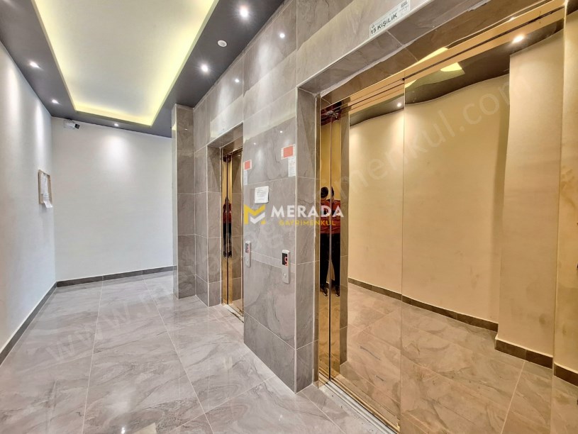TECEDE GMKYA YAKIN SİTE İÇERİSİNDE ÖZEL TERASLI 1+1