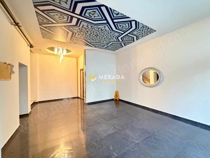 YENİŞEHİRDE MERKEZİ KONUMDA MASRAFSIZ SİTE İÇİ 3+1
