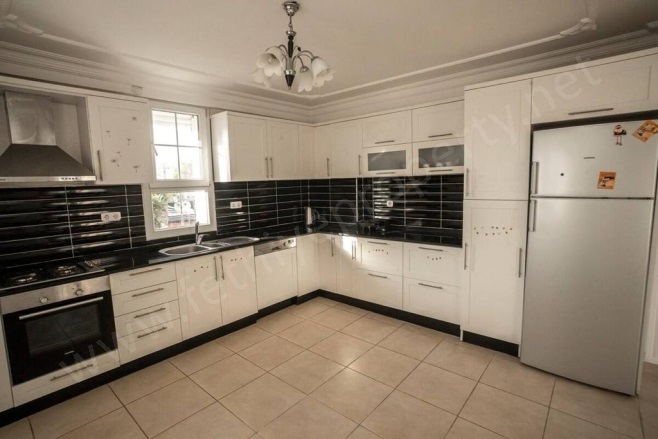 Foça Mah. Fethiye Satılık Villa |  5+1 Oda | 350M2 550.000€ Eşyalı  | Villa Ve Müstakil | Klima | 4 Banyo | 5 Yatak Odası Resim-3