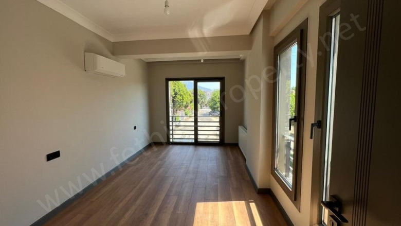 Foça Mah. Fethiye Satılık Villa |  3+1 Oda | 190M2 550.000€  Krediye Uygun  | Villa Ve Müstakil | Isı Pompası | 2 Banyo | 3 Yatak Odası Resim-2