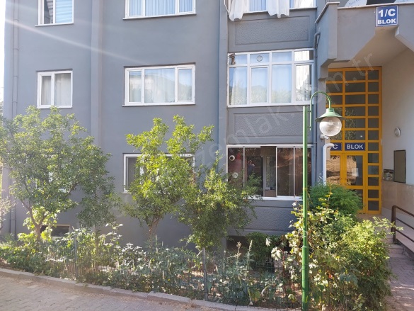 Yiğitler Mah. Yıldırım Satılık Daire |  3+1 Oda | 130M2 4.250.000Tl  Krediye Uygun  | Zemin Kat | Doğalgaz(Kombi) | 1 Banyo | 1 Yatak Odası Resim-2