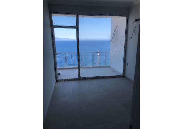 Bademli Mah. Dikili Satılık Daire |  1+1 Oda | 60M2 2.600.000Tl | 2. Kat | Klima | 1 Banyo | 1 Yatak Odası Resim-5
