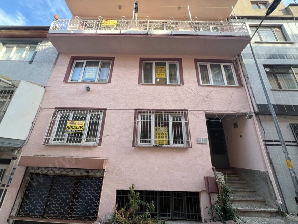 Beyazıt Mah. Yıldırım Kiralık Daire |  2+1 Oda | 100M2 Aylık 13.000Tl | 1. Kat | Doğalgaz Sobası | 1 Banyo | 1 Yatak Odası Resim-3