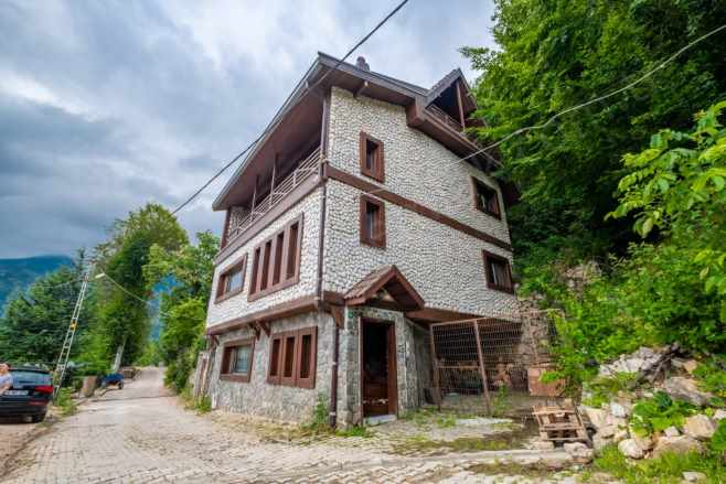 Sürpriz Takasaaçık Satılık Müstakil Ev Taşev Villa irtibat 05398109246 Yıldırım Zeyniler Mah