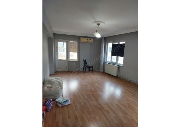 Hacıseyfettin Mah. Yıldırım Satılık Daire |  2+1 Oda | 100M2 3.300.000Tl  Krediye Uygun  | Doğalgaz(Kombi) | 1 Yatak Odası Resim-3