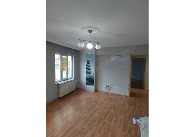 Hacıseyfettin Mah. Yıldırım Satılık Daire |  2+1 Oda | 100M2 3.300.000Tl  Krediye Uygun  | Doğalgaz(Kombi) | 1 Yatak Odası Resim-5