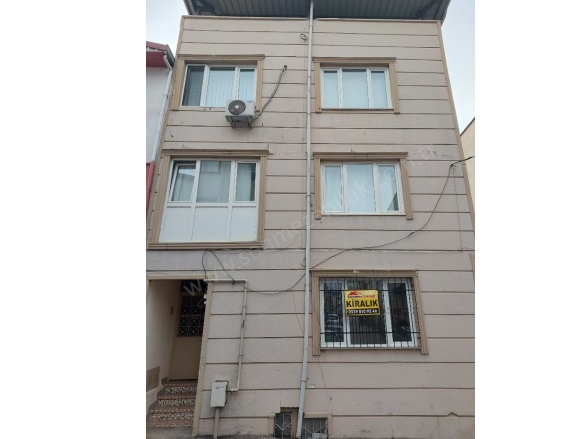 Güllük Mah. Yıldırım Kiralık Daire |  2+1 Oda | 95M2 Aylık 14.000Tl | 1. Kat | Doğalgaz(Kombi) | 1 Banyo | 1 Yatak Odası Resim-3