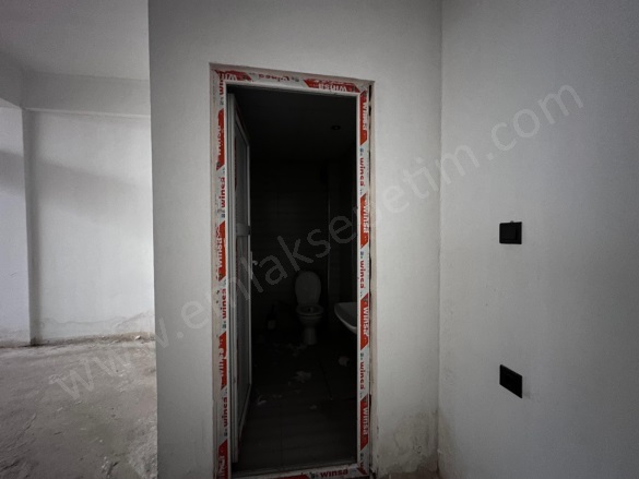 Hüseyin Avni Ulaş Mah. Palandöken Kiralık Dükkan | Aylık 30.000Tl | Merkezi Isınma Resim-5