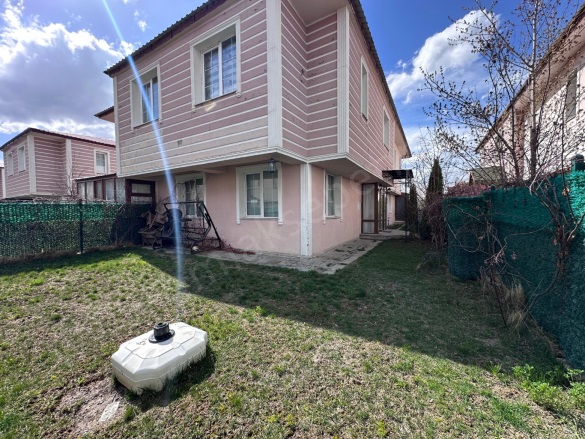 Selçuklu Mah. Aziziye Satılık Villa |  4+1 Oda | 375M2 8.950.000Tl  Krediye Uygun  | Dubleks | Doğalgaz(Kombi) | 2 Banyo Resim-4