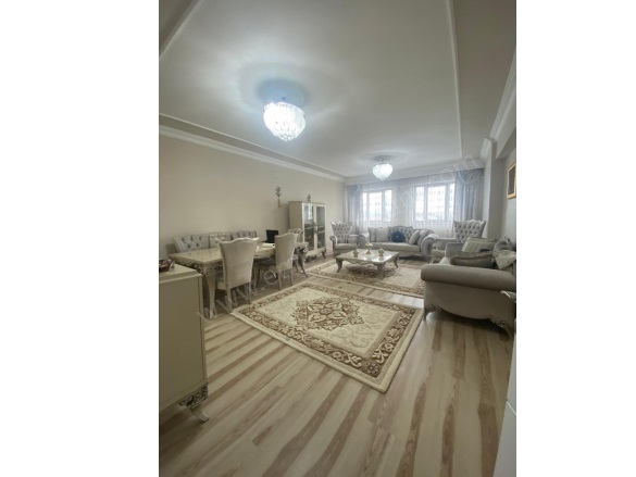 Müftü Solakzade Mah. Palandöken Satılık Daire |  4+1 Oda | 230M2 3.900.000Tl  Krediye Uygun  | 7. Kat | Doğalgaz Sobası | 2 Banyo Resim-2