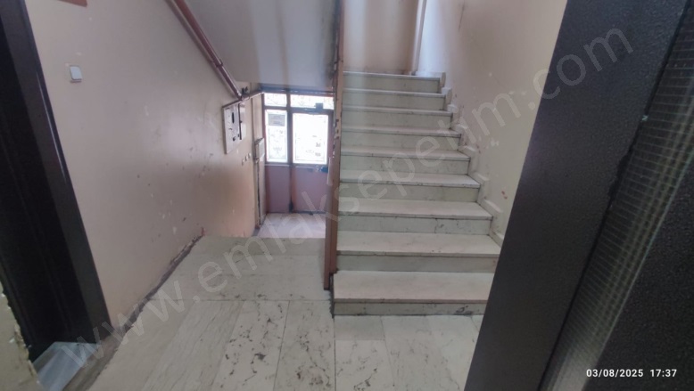 Lalapaşa Mah. Yakutiye Kiralık Daire |  3+1 Oda | 150M2 Aylık 13.750Tl | 5. Kat | Doğalgaz(Kombi) | 2 Banyo Resim-2