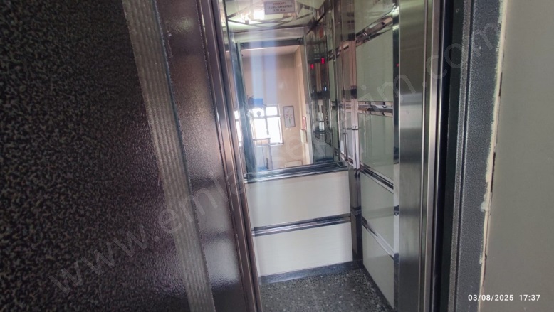 Lalapaşa Mah. Yakutiye Kiralık Daire |  3+1 Oda | 150M2 Aylık 13.750Tl | 5. Kat | Doğalgaz(Kombi) | 2 Banyo Resim-3