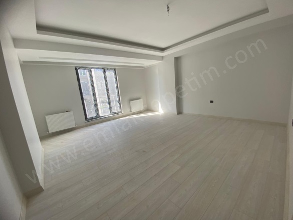 Üniversite Mah. Yakutiye Kiralık Daire |  4+1 Oda | 175M2 Aylık 26.000Tl | 5. Kat | Merkezi Isınma | 2 Banyo Resim-3