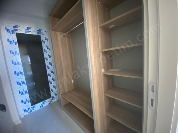 Üniversite Mah. Yakutiye Kiralık Daire |  4+1 Oda | 175M2 Aylık 26.000Tl | 5. Kat | Merkezi Isınma | 2 Banyo Resim-5