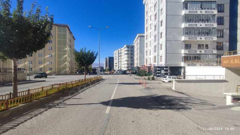 Yıldızkent Yeni Bulvarda içi Yapılı Kiralık Daire Lüks 4+1 Palandöken Hüseyin Avni Ulaş Mah