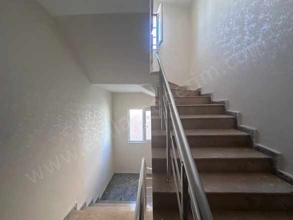 Palandöken Yenişehirde içi Full Yapılı Kiralık Daire 3+1 Müftü Solakzade Mah