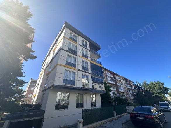 Müftü Solakzade Mah. Palandöken Kiralık Daire |  3+1 Oda | 115M2 Aylık 20.000Tl | 3. Kat | Doğalgaz(Kombi) | 1 Banyo Resim-2