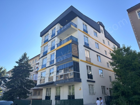 Müftü Solakzade Mah. Palandöken Kiralık Daire |  3+1 Oda | 115M2 Aylık 20.000Tl | 3. Kat | Doğalgaz(Kombi) | 1 Banyo Resim-5
