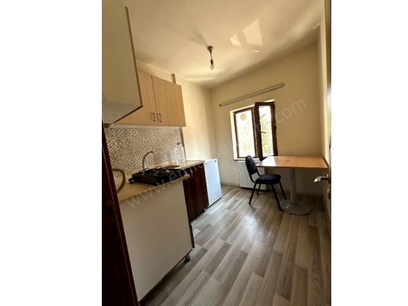 Ömer Nasuhi Bilmen Mah. Yakutiye Devren İşyeri |  4.5+1 Oda | 1510M2 13.000.000Tl | Merkezi Isınma Resim-3