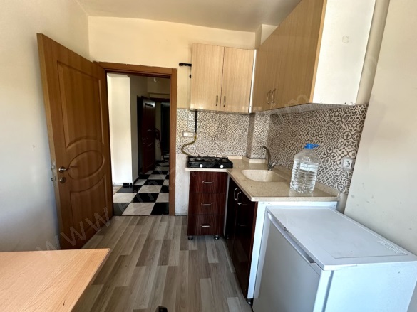Ömer Nasuhi Bilmen Mah. Yakutiye Devren İşyeri |  4.5+1 Oda | 1510M2 13.000.000Tl | Merkezi Isınma Resim-4