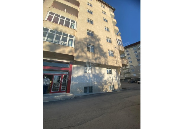 Lalapaşa Mah. Yakutiye Satılık Daire |  3+1 Oda | 125M2 1.450.000Tl | Bodrum | Doğalgaz(Kombi) | 1 Banyo | 1 Yatak Odası Resim-3
