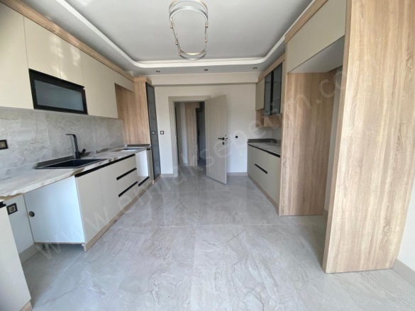 Dadaşköy Mah. Yakutiye Satılık Daire |  4+1 Oda | 161M2 5.150.000Tl | 3. Kat | Merkezi Isınma | 2 Banyo Resim-3