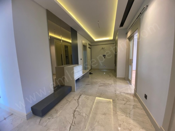 Ömer Nasuhi Bilmen Mah. Yakutiye Satılık Daire |  4+1 Oda | 155M2 7.500.000Tl  Krediye Uygun  | 3. Kat | Merkezi Isınma | 3 Banyo Resim-2