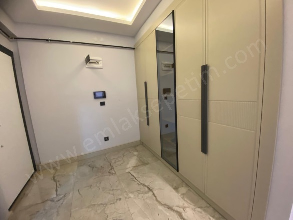 Ömer Nasuhi Bilmen Mah. Yakutiye Satılık Daire |  4+1 Oda | 155M2 7.500.000Tl  Krediye Uygun  | 3. Kat | Merkezi Isınma | 3 Banyo Resim-3