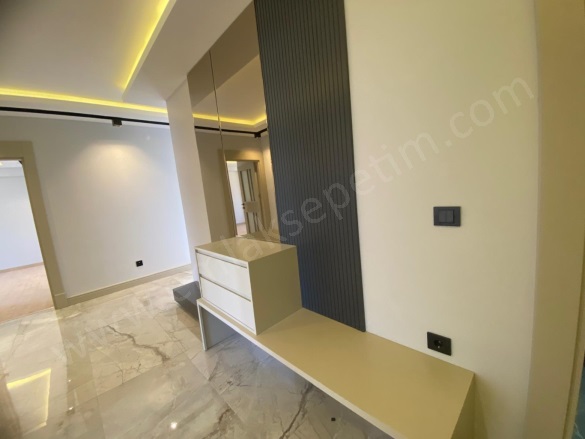 Ömer Nasuhi Bilmen Mah. Yakutiye Satılık Daire |  4+1 Oda | 155M2 7.500.000Tl  Krediye Uygun  | 3. Kat | Merkezi Isınma | 3 Banyo Resim-4
