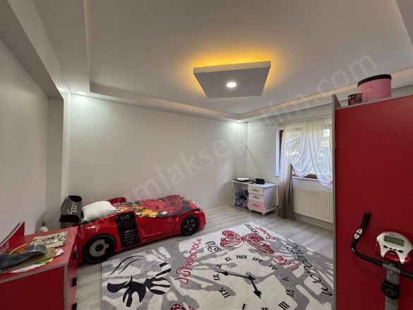 Adnan Menderes Mah. Palandöken Satılık Villa |  8+ Oda | 1100M2 32.500.000Tl | Doğalgaz(Kombi) | 3 Banyo Resim-2