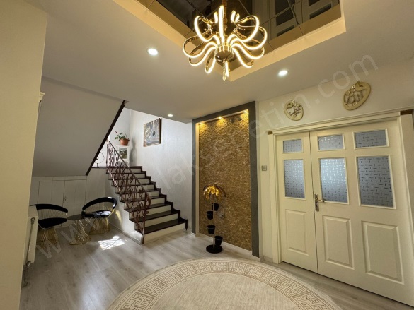 Adnan Menderes Mah. Palandöken Satılık Villa |  8+ Oda | 1100M2 32.500.000Tl | Doğalgaz(Kombi) | 3 Banyo Resim-4