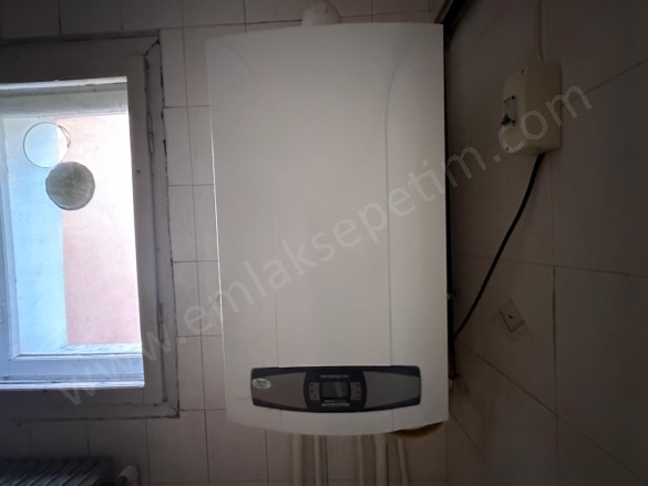 Selçuklu Mah. Aziziye Kiralık Daire |  3+1 Oda | 135M2 Aylık 13.000Tl | 2. Kat | Doğalgaz(Kombi) | 1 Banyo Resim-4