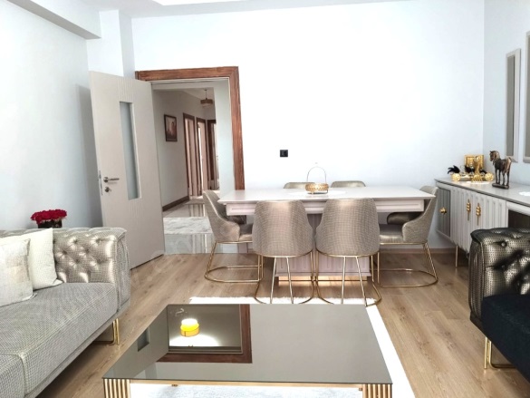 Hüseyin Avni Ulaş Mah. Palandöken Satılık Daire |  4+1 Oda | 170M2 2.850.000Tl  Krediye Uygun  | Giriş Katı | Merkezi Isınma | 2 Banyo Resim-2