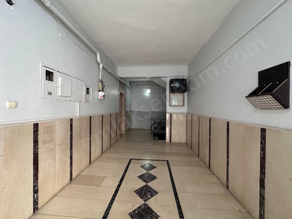 Hüseyin Avni Ulaş Mah. Palandöken Kiralık Daire |  4+1 Oda | 165M2 Aylık 17.500Tl | 4. Kat | Doğalgaz(Kombi) | 1 Banyo Resim-2