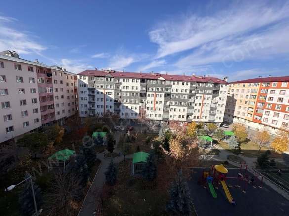 Hüseyin Avni Ulaş Mah. Palandöken Kiralık Daire |  4+1 Oda | 165M2 Aylık 17.500Tl | 4. Kat | Doğalgaz(Kombi) | 1 Banyo Resim-4