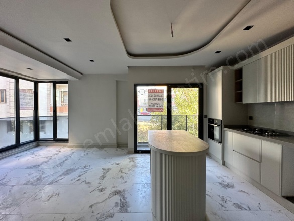 Yunusemre Mah. Palandöken Kiralık Daire |  2+1 Oda | 70M2 Aylık 18.500Tl | 1. Kat | Doğalgaz(Kombi) | 1 Banyo Resim-3