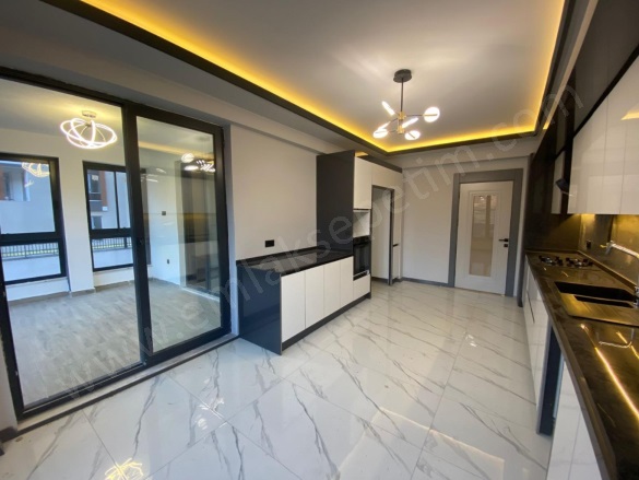 Müftü Solakzade Mah. Palandöken Satılık Daire |  4+1 Oda | 202M2 6.100.000Tl | 7. Kat | Merkezi Isınma | 2 Banyo Resim-5