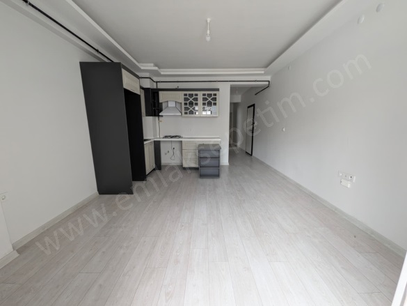 Hüseyin Avni Ulaş Mah. Palandöken Kiralık Daire |  2+1 Oda | 80M2 Aylık 17.500Tl | 2. Kat | Merkezi Isınma | 1 Banyo Resim-2