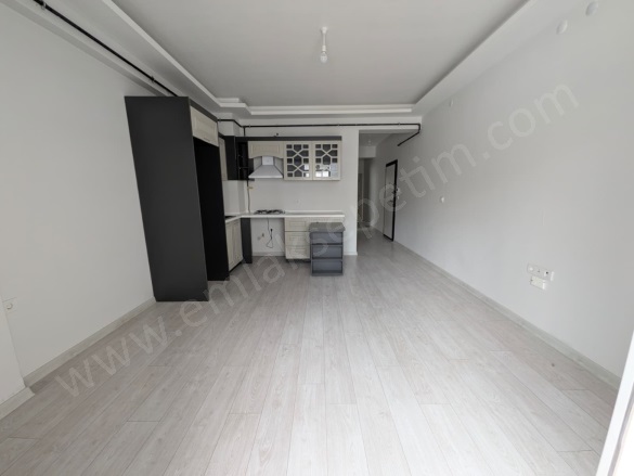 Hüseyin Avni Ulaş Mah. Palandöken Kiralık Daire |  2+1 Oda | 80M2 Aylık 17.500Tl | 2. Kat | Merkezi Isınma | 1 Banyo Resim-3