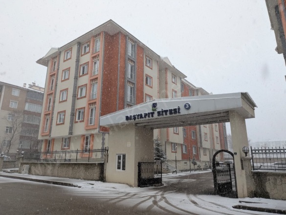 Ömer Nasuhi Bilmen Mah. Yakutiye Satılık Daire |  3+1 Oda | 155M2 3.750.000Tl | Giriş Katı | Merkezi Isınma Resim-3