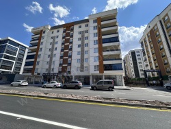 Palandöken Hüseyin Avni Ulaş Mah. Kiralık Dükkan 185 M2 | Merkezi Isınma