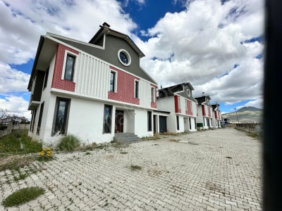 Nakit Son Fiyat 6+1 Satılık Villa Erzurum Aziziye Yarımca Mah