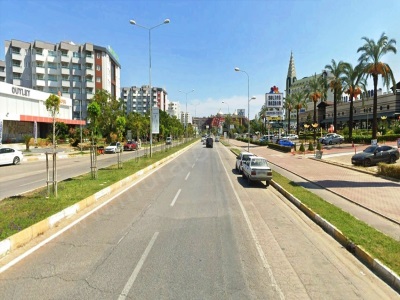17) Kemerağzında Satılık Dükkan & Mağaza 1400 M2 Yaşar Sabutay Caddesi Antalya Aksu Kemerağzı Mah